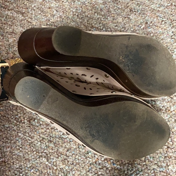 Wanted pink slide ons open toes. Size 8 4” heels - Picture 7 of 8